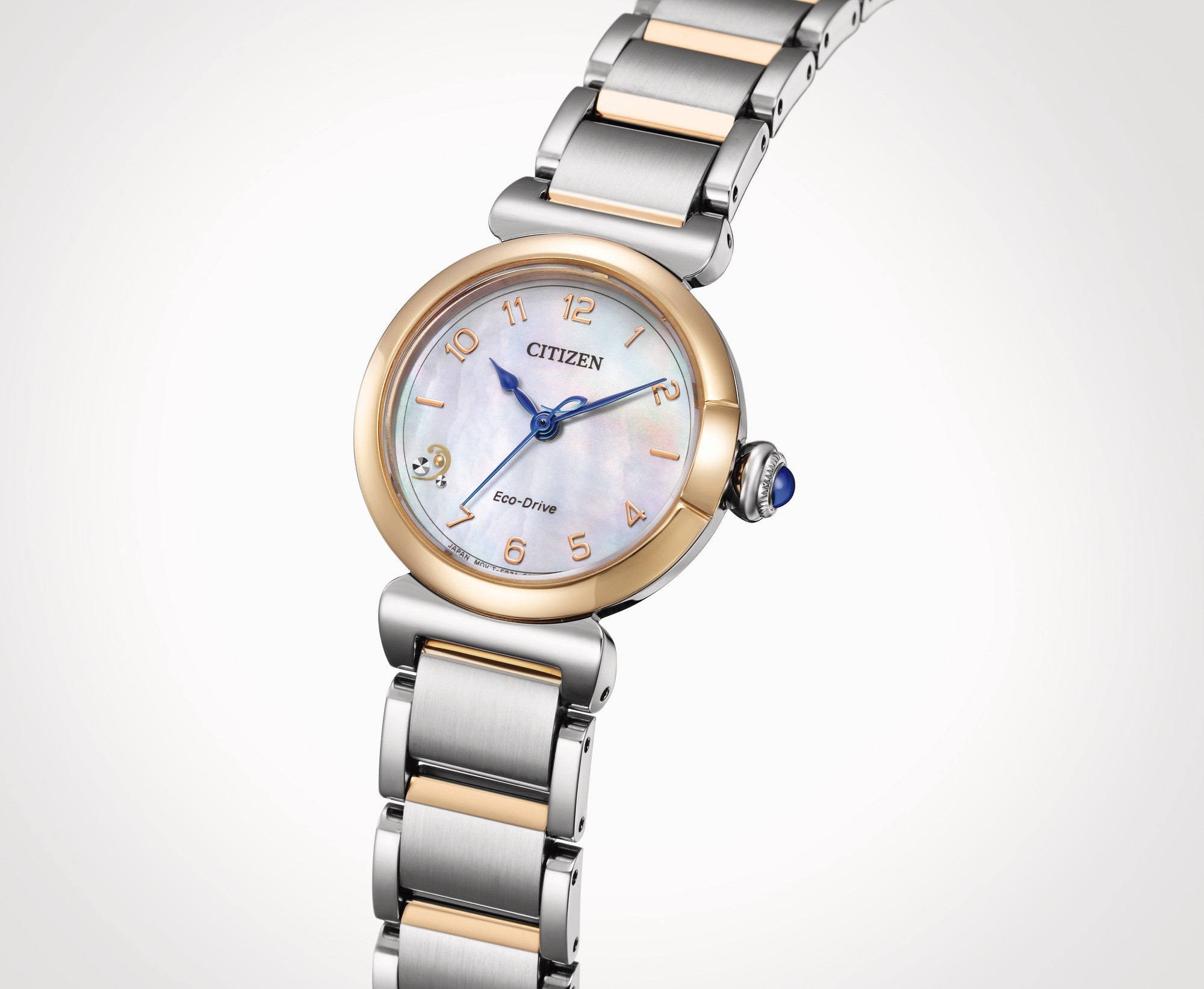 L Mae Lady Eco-Drive Tofarget stål / Perlemor 26 mm