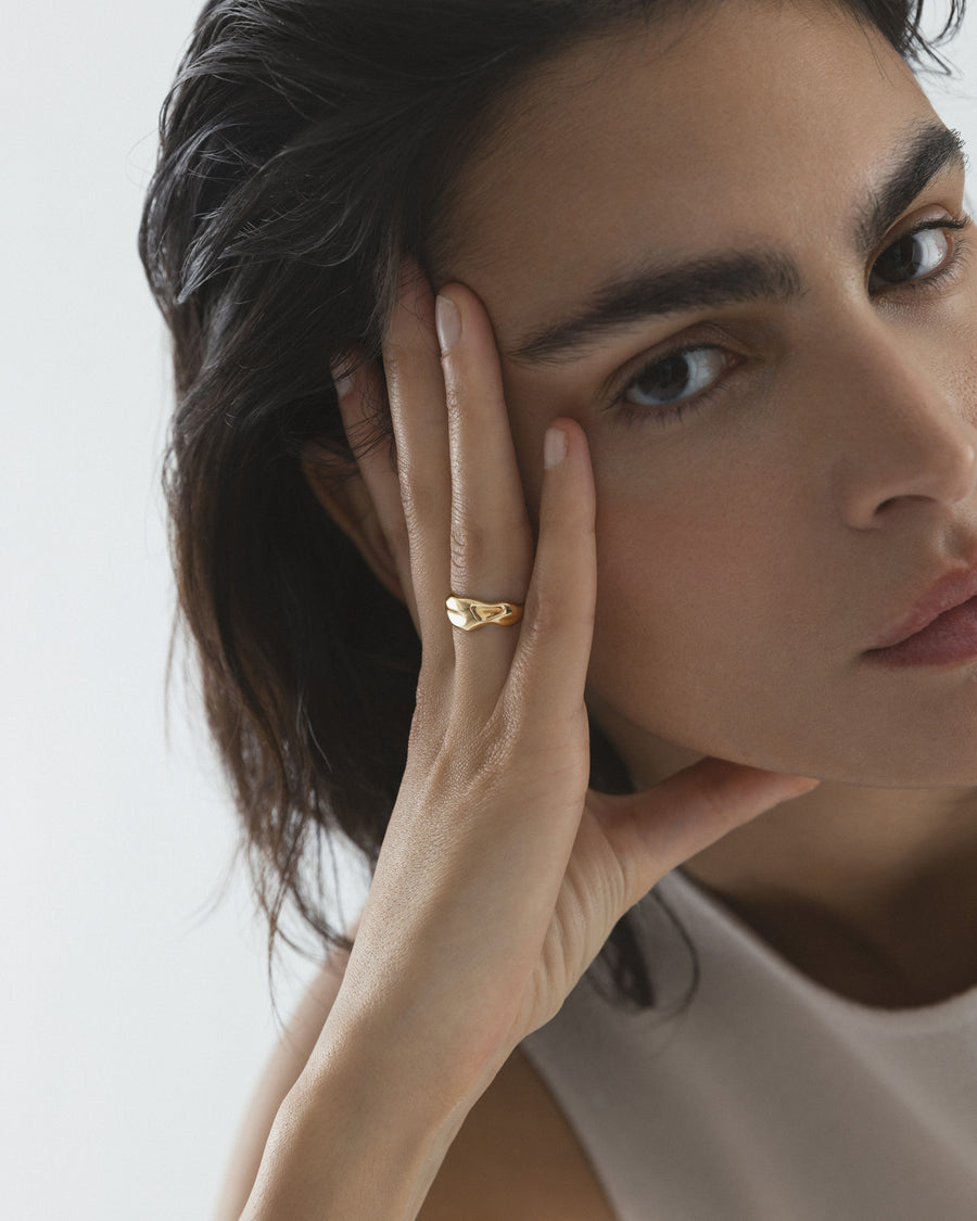 Wavy Bolded Gullfarget Ring - 54