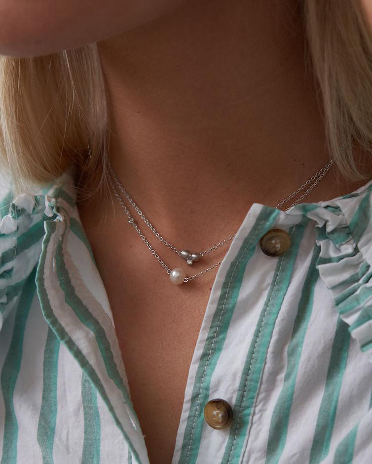 Pebbles Necklace Silver